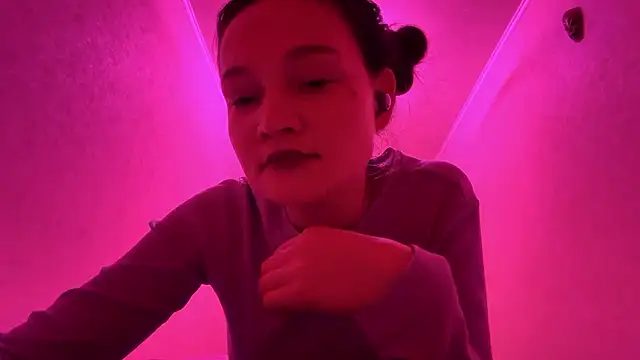 Hannatrai online show from March 11, 2026, 5:30 pm