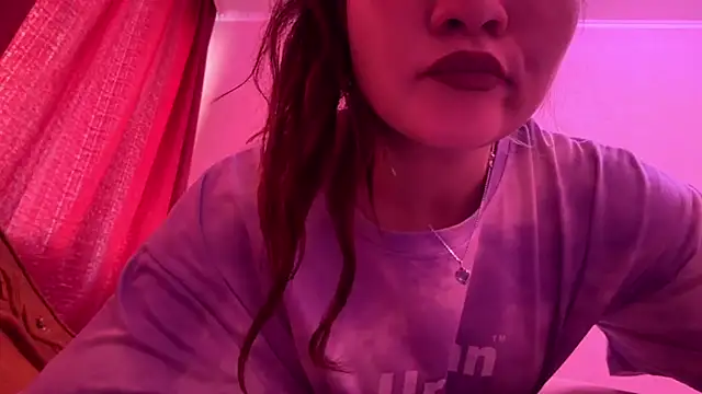 Hannatrai online show from March 16, 2026, 2:21 pm