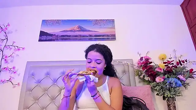 katie  bloom online show from March 17, 2026, 4:43 pm