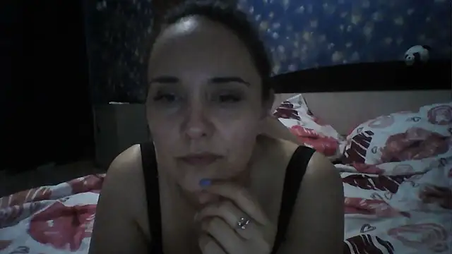 Alisa07qw online show from May 3, 2026, 3:29 pm