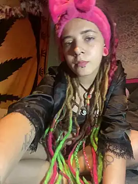 420Lina666 online show from June 15, 2026, 4:31 pm