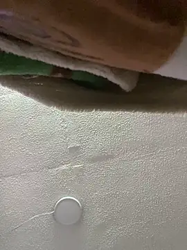 Milaac  online show from March 17, 2026, 8:45 pm