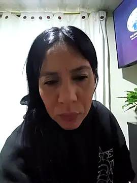Camillemonroe  online show from May 20, 2026, 8:20 am