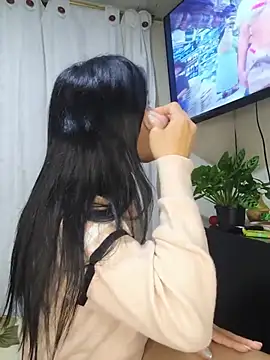 Camillemonroe  online show from May 24, 2026, 7:24 am