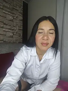 Camillemonroe  online show from June 7, 2026, 9:02 am
