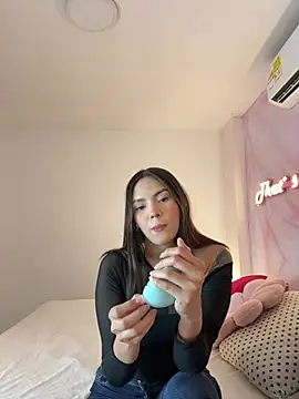 Snapshot of Adalyn_Cute chatting on May 14, 2026, 11:39 am Adalyn Cute online show from May 14, 2026, 11:39 am