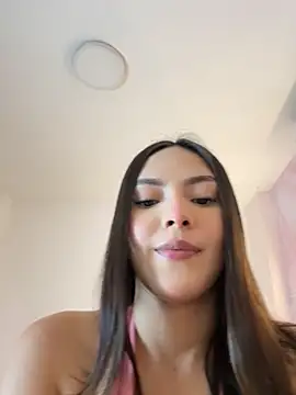 Snapshot of Adalyn_Cute chatting on May 17, 2026, 11:39 am Adalyn Cute online show from May 17, 2026, 11:39 am