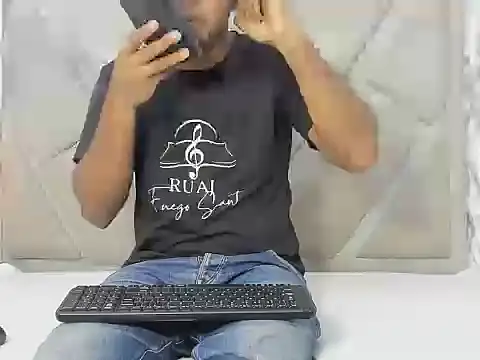 SadieAndJason online show from March 17, 2026, 12:41 pm