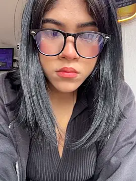 Dakota-baby online show from March 17, 2026, 8:45 pm