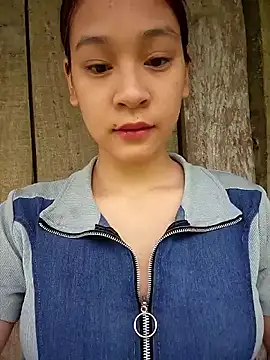 Snapshot of -Hicici- chatting on May 12, 2026, 11:57 pm -Hicici- online show from May 12, 2026, 11:57 pm