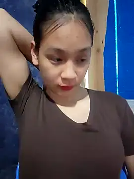 Snapshot of -Hicici- chatting on May 15, 2026, 11:12 pm -Hicici- online show from May 15, 2026, 11:12 pm