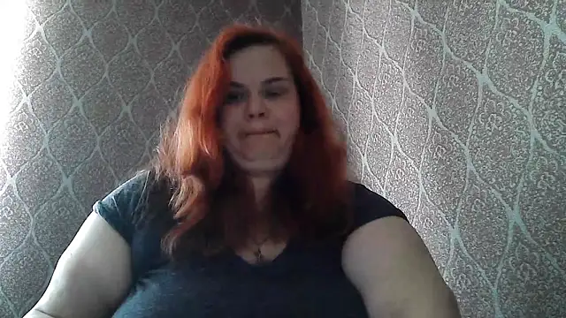 DollyGersonn online show from May 2, 2026, 4:50 am