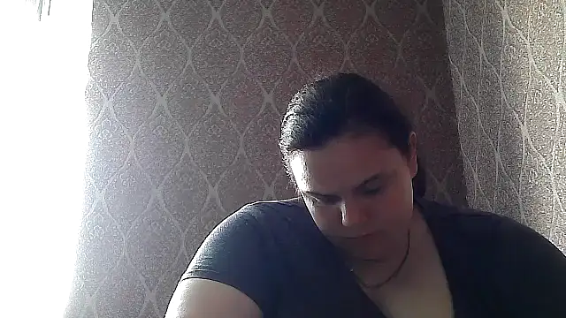 Snapshot of DollyGersonn chatting on June 17, 2026, 5:43 am DollyGersonn online show from June 17, 2026, 5:43 am