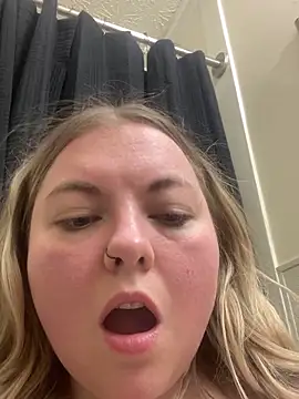 Snapshot of Jewelsbby93 chatting on March 21, 2026, 5:12 am Jewelsbby93 online show from March 21, 2026, 5:12 am