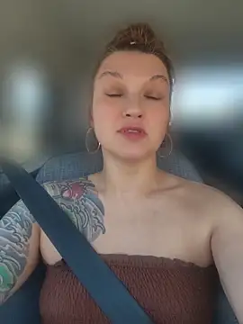 NicolePearl online show from June 20, 2026, 6:11 pm