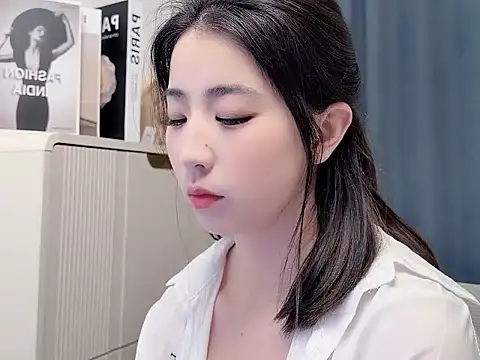 amy-666666 online show from March 16, 2026, 2:17 am