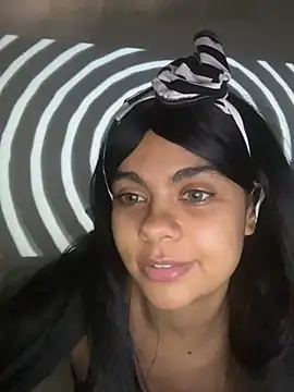 Snapshot of sarmidai chatting on March 11, 2026, 5:13 am sarmidai online show from March 11, 2026, 5:13 am