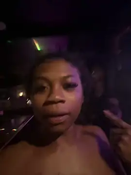 essencecora online show from March 12, 2026, 5:02 am