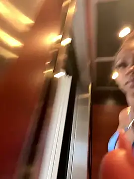 essencecora online show from March 18, 2026, 5:16 pm