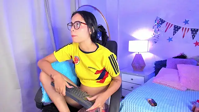 nahiara santana online show from July 4, 2026, 3:02 am