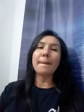 valeryvilla online show from March 17, 2026, 4:28 am