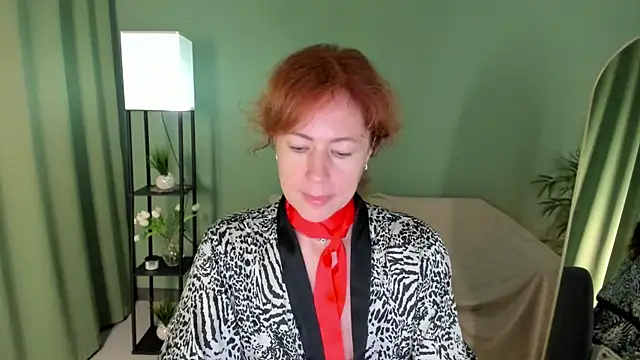 Snapshot of LeticiaRomano chatting on July 8, 2026, 4:06 am LeticiaRomano online show from July 8, 2026, 4:06 am