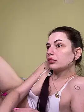 Cutee Erika online show from April 30, 2026, 12:00 pm