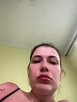Snapshot of Cutee_Erika chatting on July 17, 2026, 1:51 pm Cutee Erika online show from July 17, 2026, 1:51 pm