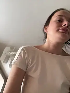 AuraaNova online show from March 15, 2026, 3:23 am