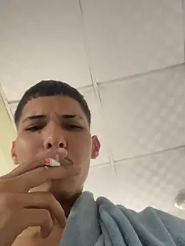 Snapshot of Carlitosd14 chatting on March 24, 2026, 6:02 pm Carlitosd14 online show from March 24, 2026, 6:02 pm