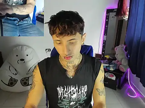 Wall ee- online show from March 10, 2026, 7:41 pm