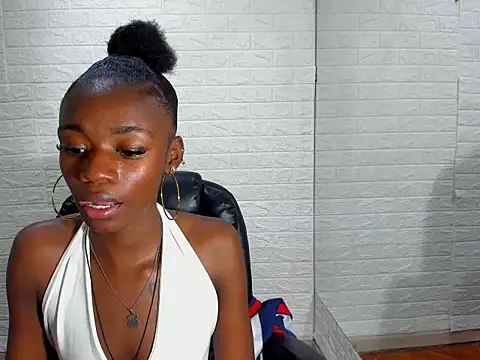 Helen Aguilar online show from March 16, 2026, 5:44 am