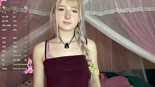 OnlyEva1 online show from April 27, 2026, 9:07 am