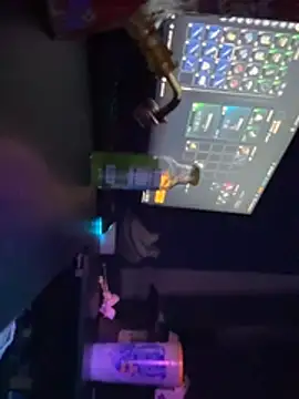 urfavgamergurl online show from March 14, 2026, 12:39 am