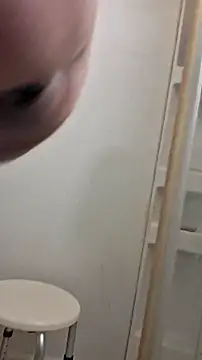 Snapshot of officialbaldbabey chatting on March 21, 2026, 8:34 pm officialbaldbabey online show from March 21, 2026, 8:34 pm