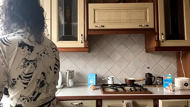 Snapshot of AngelesRavetto chatting on March 19, 2026, 5:22 am AngelesRavetto online show from March 19, 2026, 5:22 am