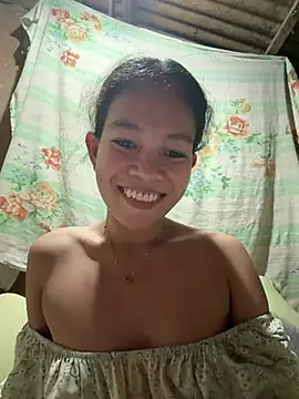 chinny1112 online show from May 13, 2026, 3:42 pm
