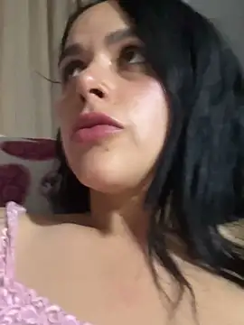 Snapshot of leila_moretti chatting on April 5, 2026, 3:26 am leila moretti online show from April 5, 2026, 3:26 am