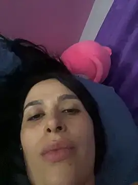 Snapshot of leila_moretti chatting on April 17, 2026, 3:31 am leila moretti online show from April 17, 2026, 3:31 am