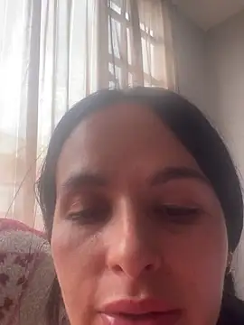 Snapshot of leila_moretti chatting on May 13, 2026, 4:37 pm leila moretti online show from May 13, 2026, 4:37 pm