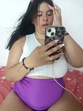 cachondafeliz online show from March 13, 2026, 1:07 pm