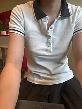 hamyy88 online show from May 10, 2026, 5:45 am