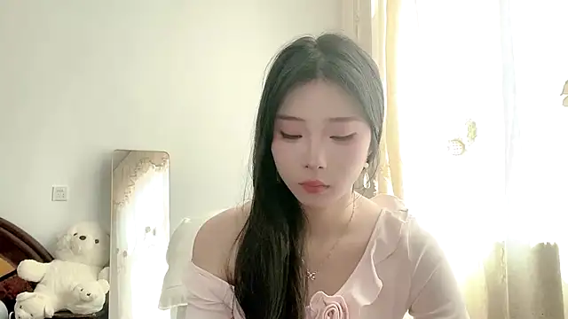 yiyibaby2026 online show from April 20, 2026, 2:36 am