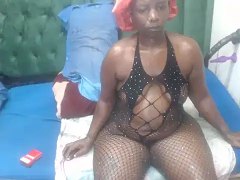 QUEENOFSEXxx25 online show from March 16, 2026, 7:29 pm