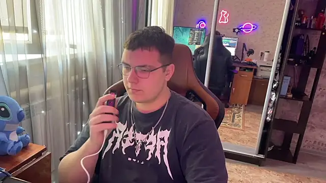 EricKnight1 online show from March 12, 2026, 9:26 am