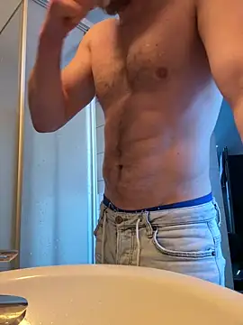 Snapshot of spicycute19 chatting on May 9, 2026, 6:29 am spicycute19 online show from May 9, 2026, 6:29 am