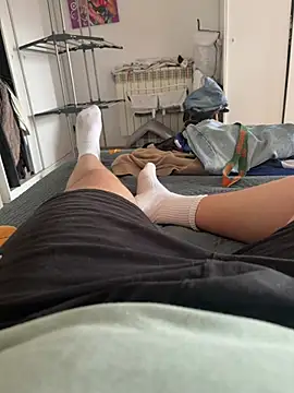 sniffeet online show from March 13, 2026, 12:12 pm