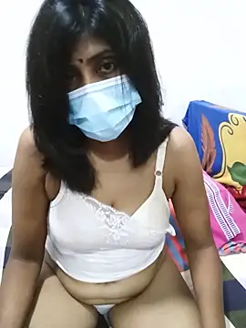 Snapshot of Amisha-35 chatting on May 18, 2026, 1:24 am Amisha-35 online show from May 18, 2026, 1:24 am