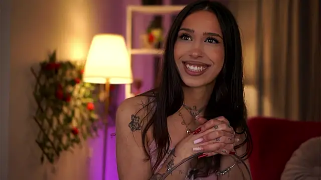 Daisy Bella online show from March 15, 2026, 7:53 pm