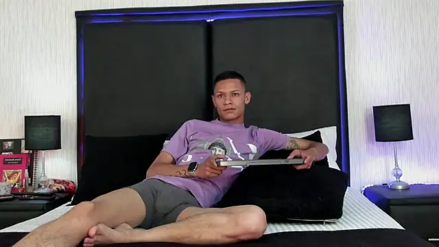 TadeoFostter online show from March 17, 2026, 11:46 am